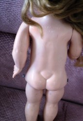 16 inch ideal saucy walker_02